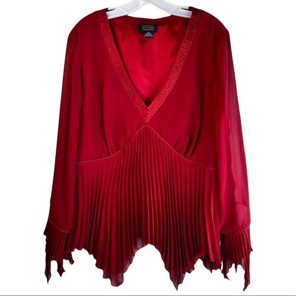 Michelle Antonelli Tops - Michelle Antonelli Woman Beaded Top with‎ Pleats
